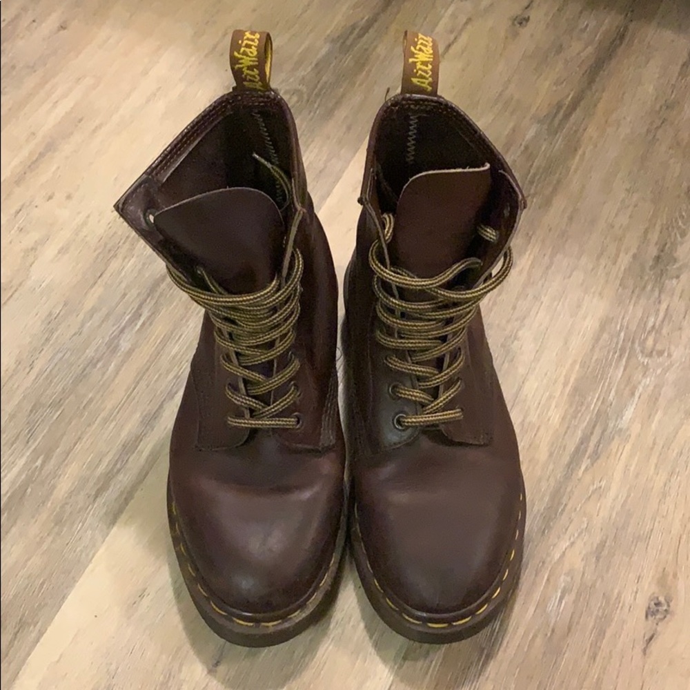 Dr. Martens Brown Genuine Leather Boots Sz 7